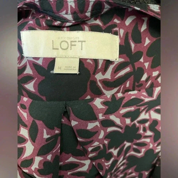 Ann Taylor LOFT women’s blouse sleeveless - Picture 2 of 4